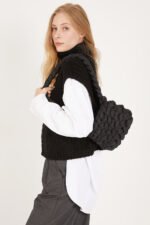 Yvette Chunky Knitted Shoulder Bag - Image 3